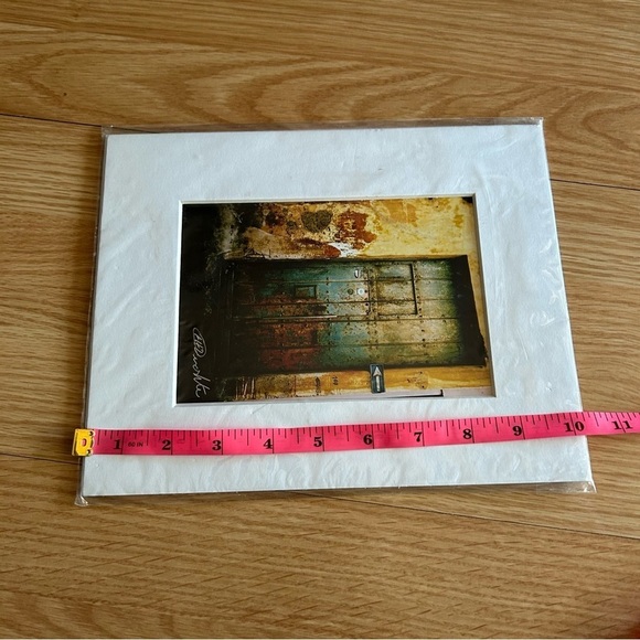 Images by Fernando Hechevarria Commercially Printed Image Art - Picture 6 of 6